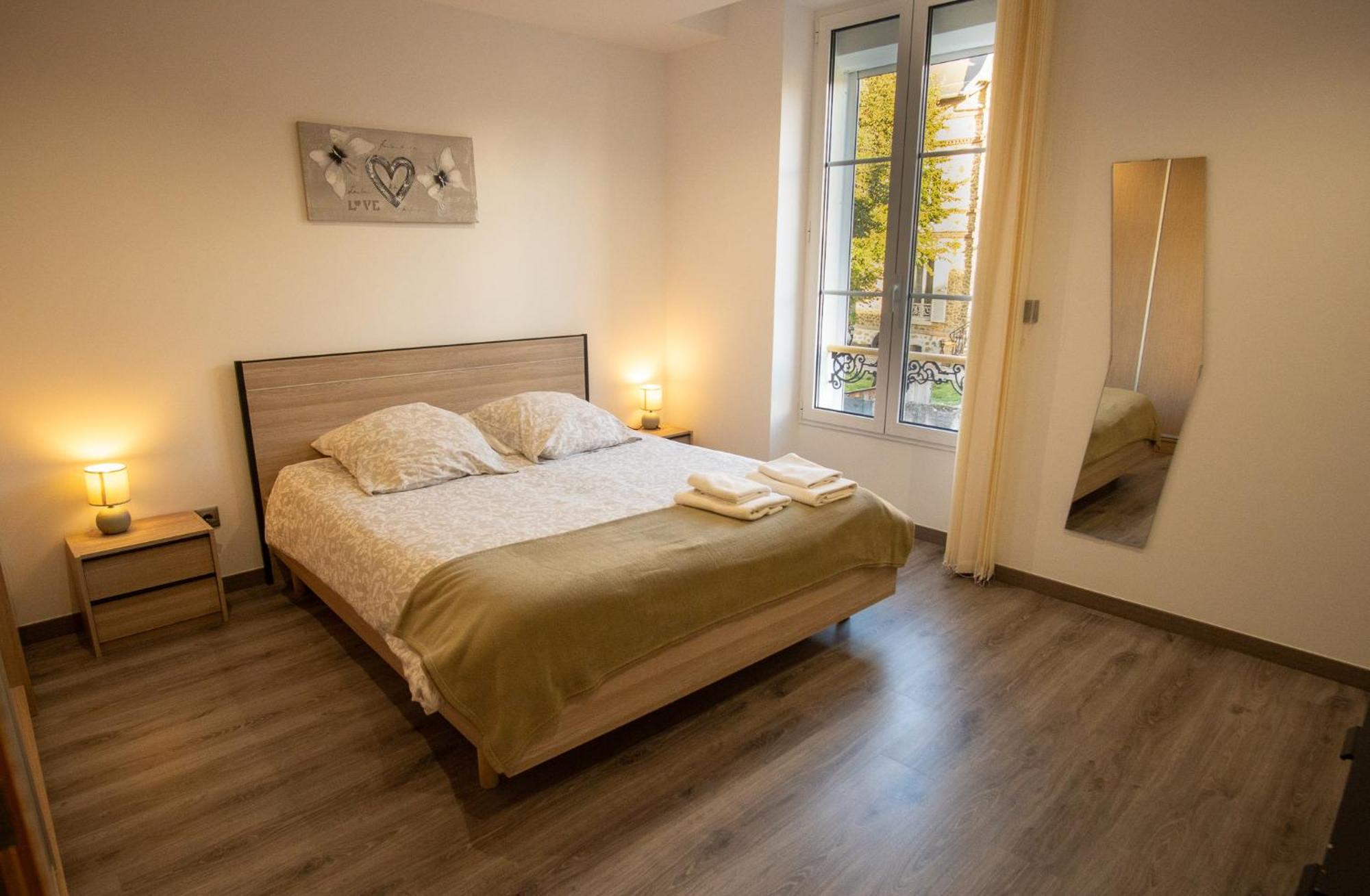 A L'Ombre Du Pin "2" - Family T3 Near Disneyland And Paris, 1-6 Guests Le Pin  Exterior photo